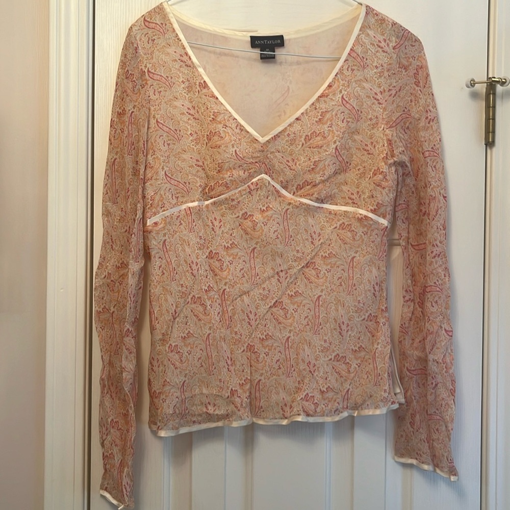 Ann Taylor Paisley print top with beige piping